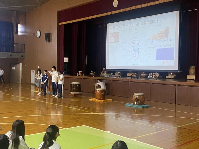 保健体育委員による「給食グランプリ」の告知