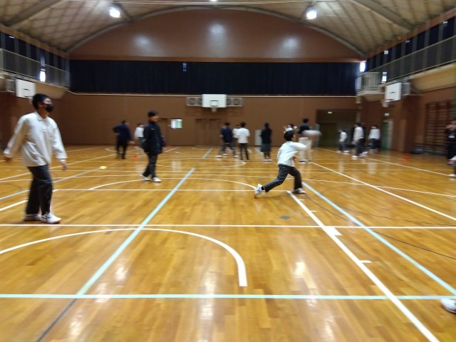 昼休みドッチボール大会